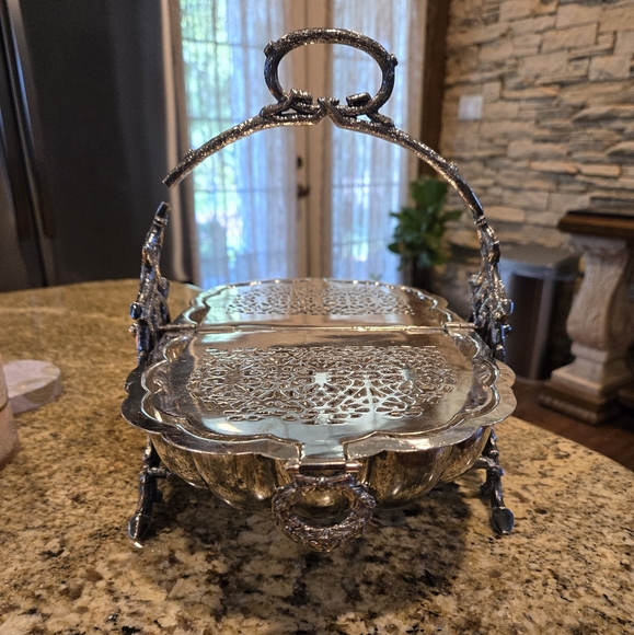 Late Victorian Biscuitier - Picture 5 of 6